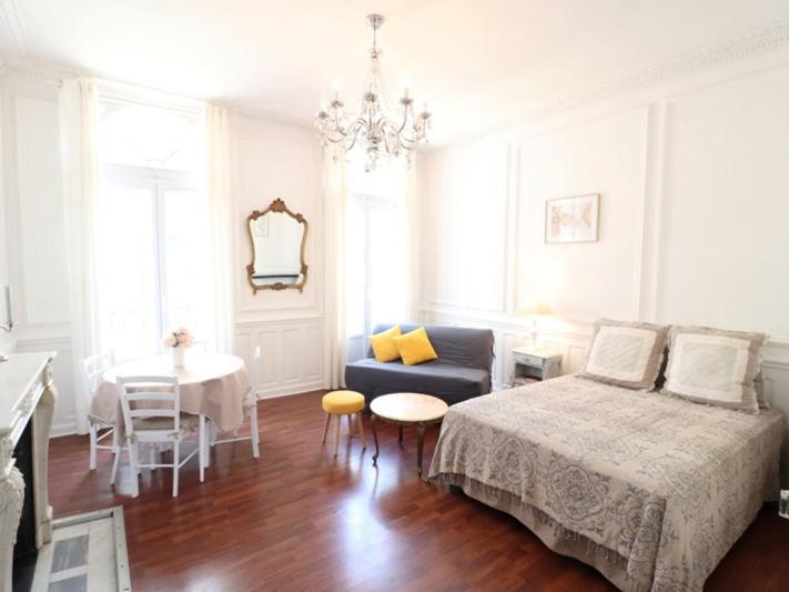 Ferienwohnung Bien Etre Immo Poitiers Zimmer foto